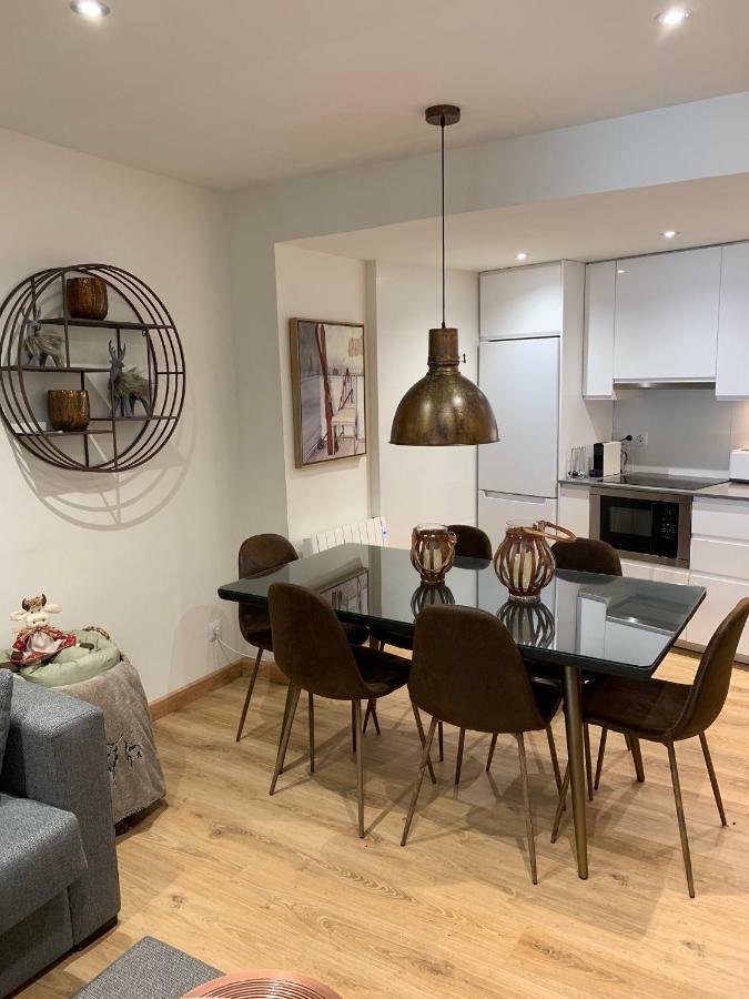 Apartaran 410 Vielha Bagian luar foto