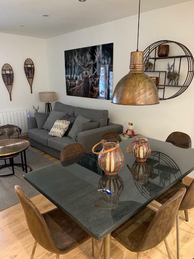 Apartaran 410 Vielha Bagian luar foto